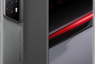 Honor Magic V2 RSR Porsche Design
